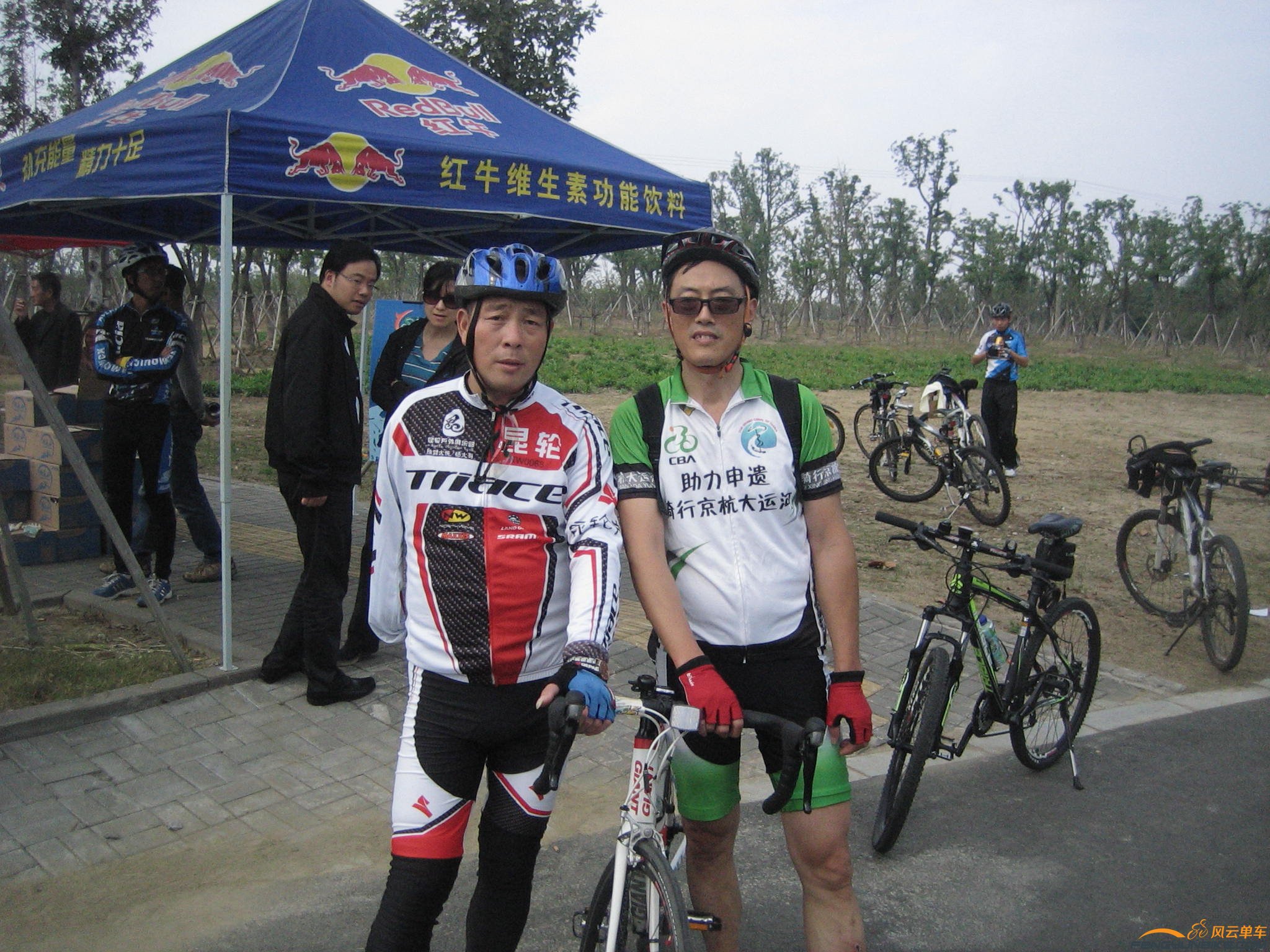 与杨大哥的合影