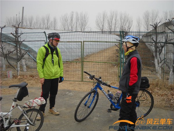 14年2月28日骑书画山 001.jpg