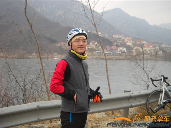 14年2月28日骑书画山 004.jpg