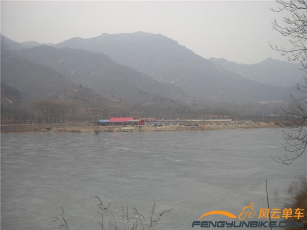 14年2月28日骑书画山 012.jpg