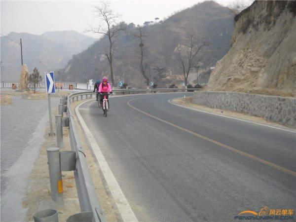 14年3月9日骑慈悲峪、黄花城、四海 060.jpg