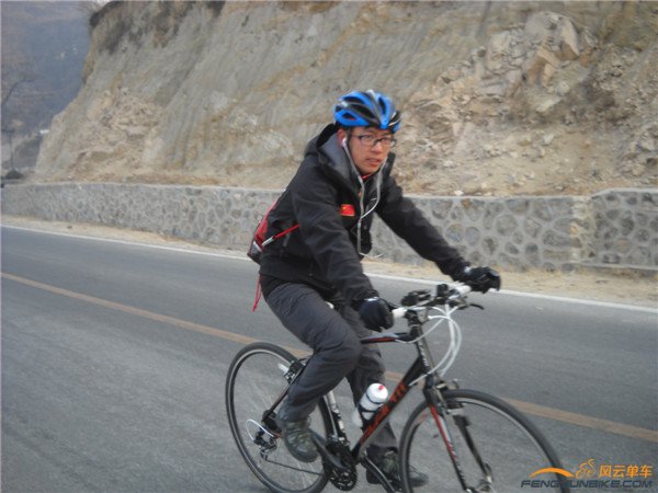 14年3月9日骑慈悲峪、黄花城、四海 062.jpg