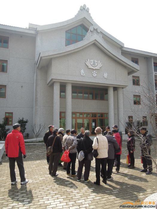 在包容楼听讲解2