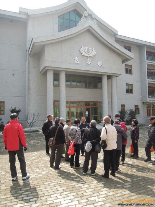 在包容楼听讲解1