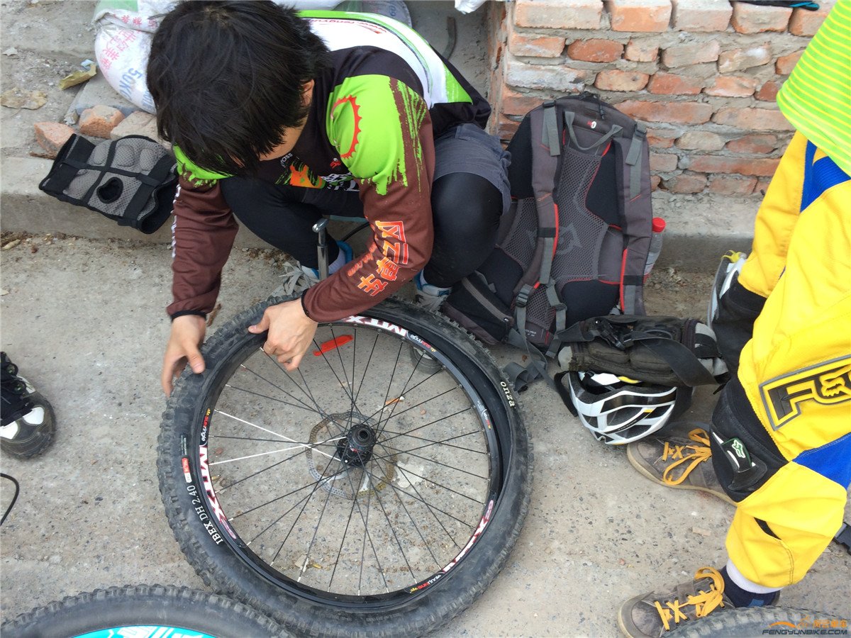 3.29又是你在补胎