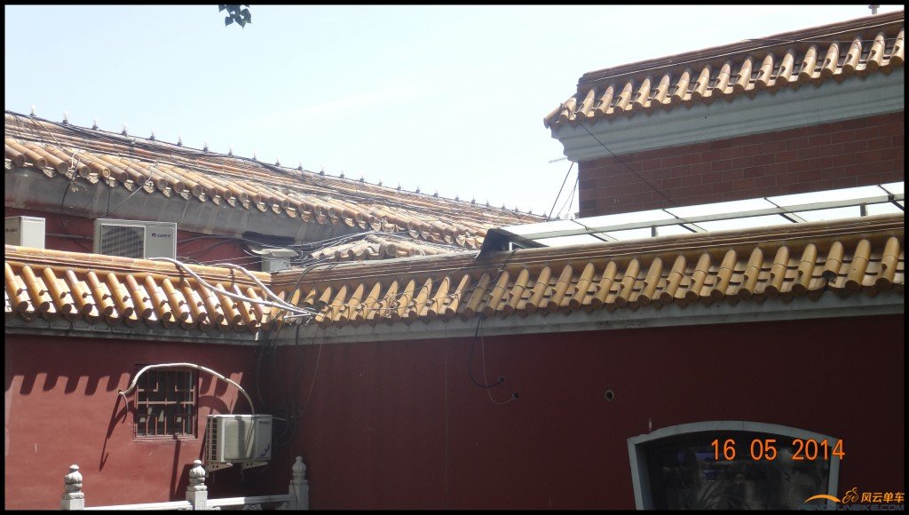 儿时逃票曾翻越的墙头