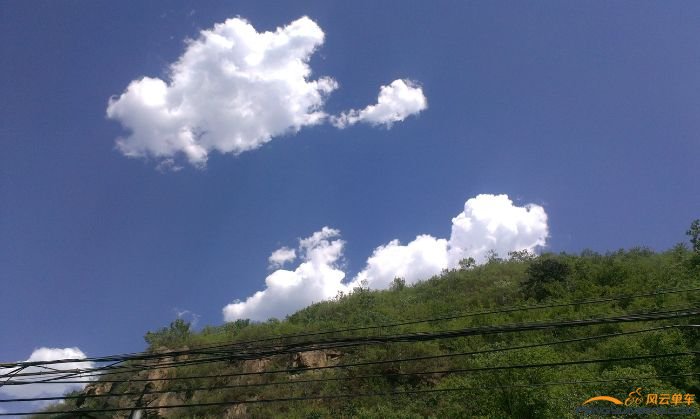 蓝天白云