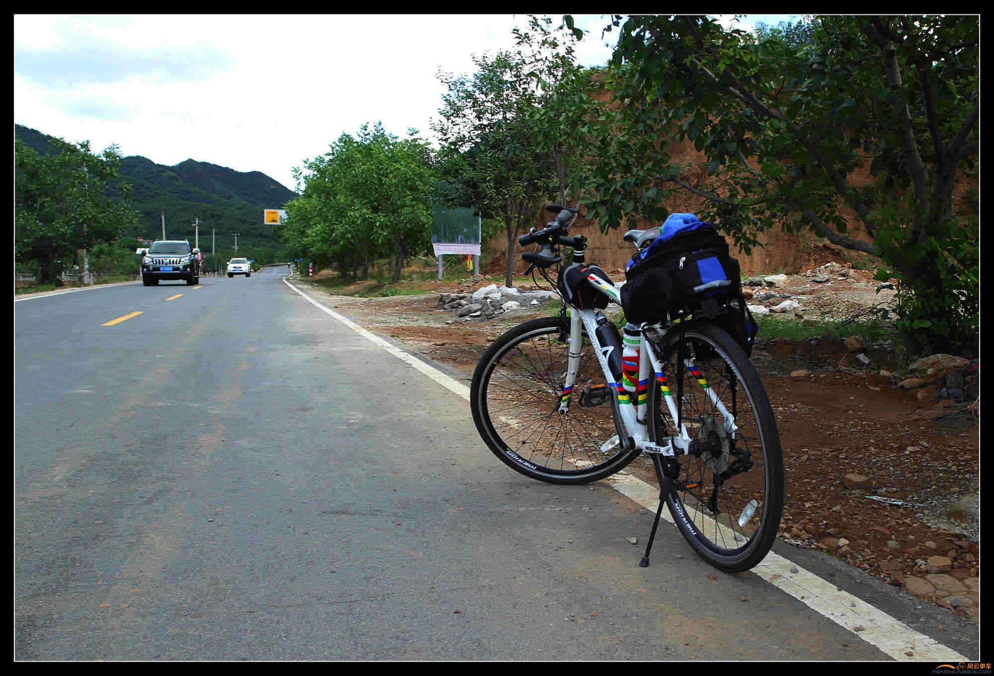 奔赴熊儿寨垭口