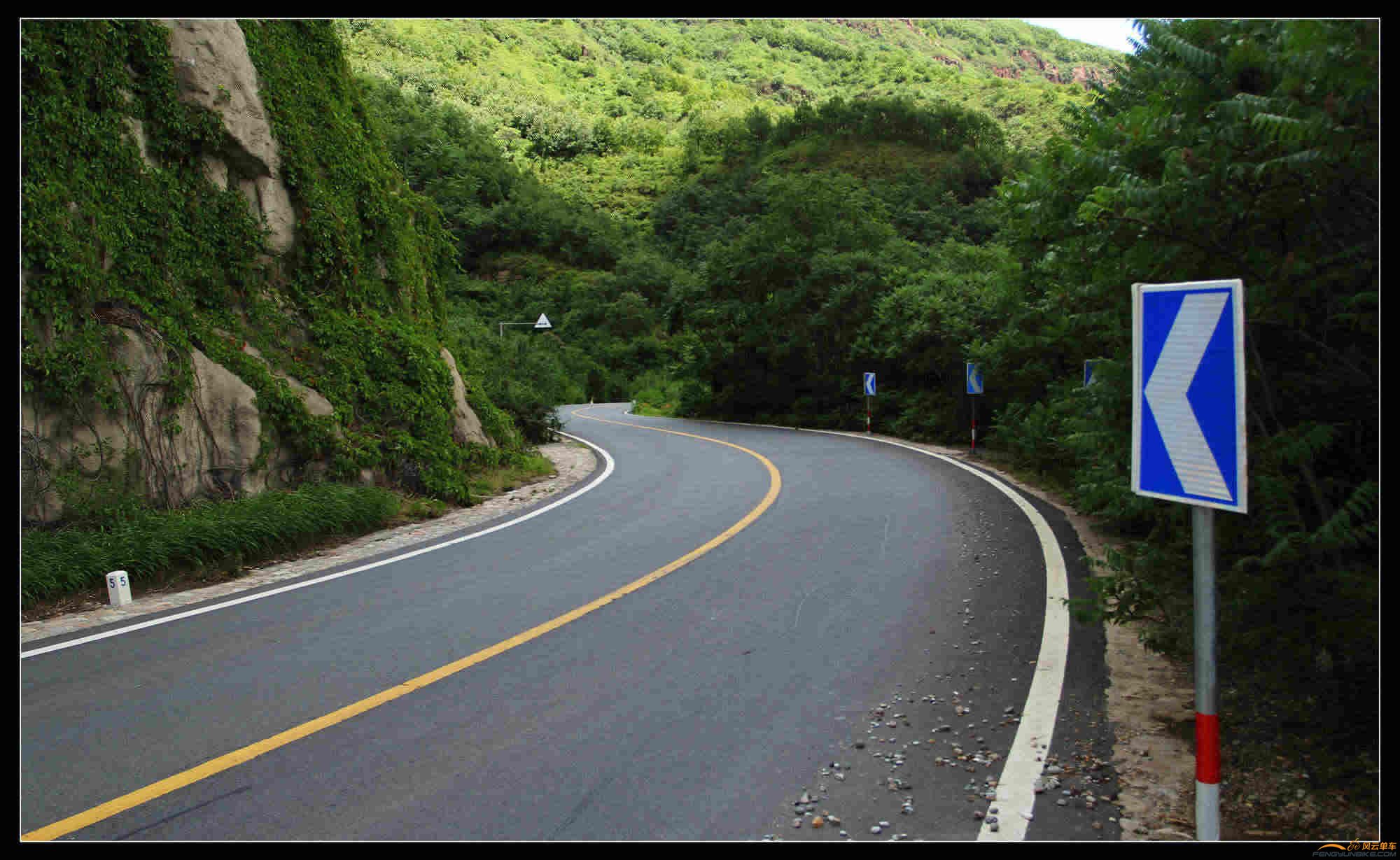 由此路骑上熊儿寨垭口