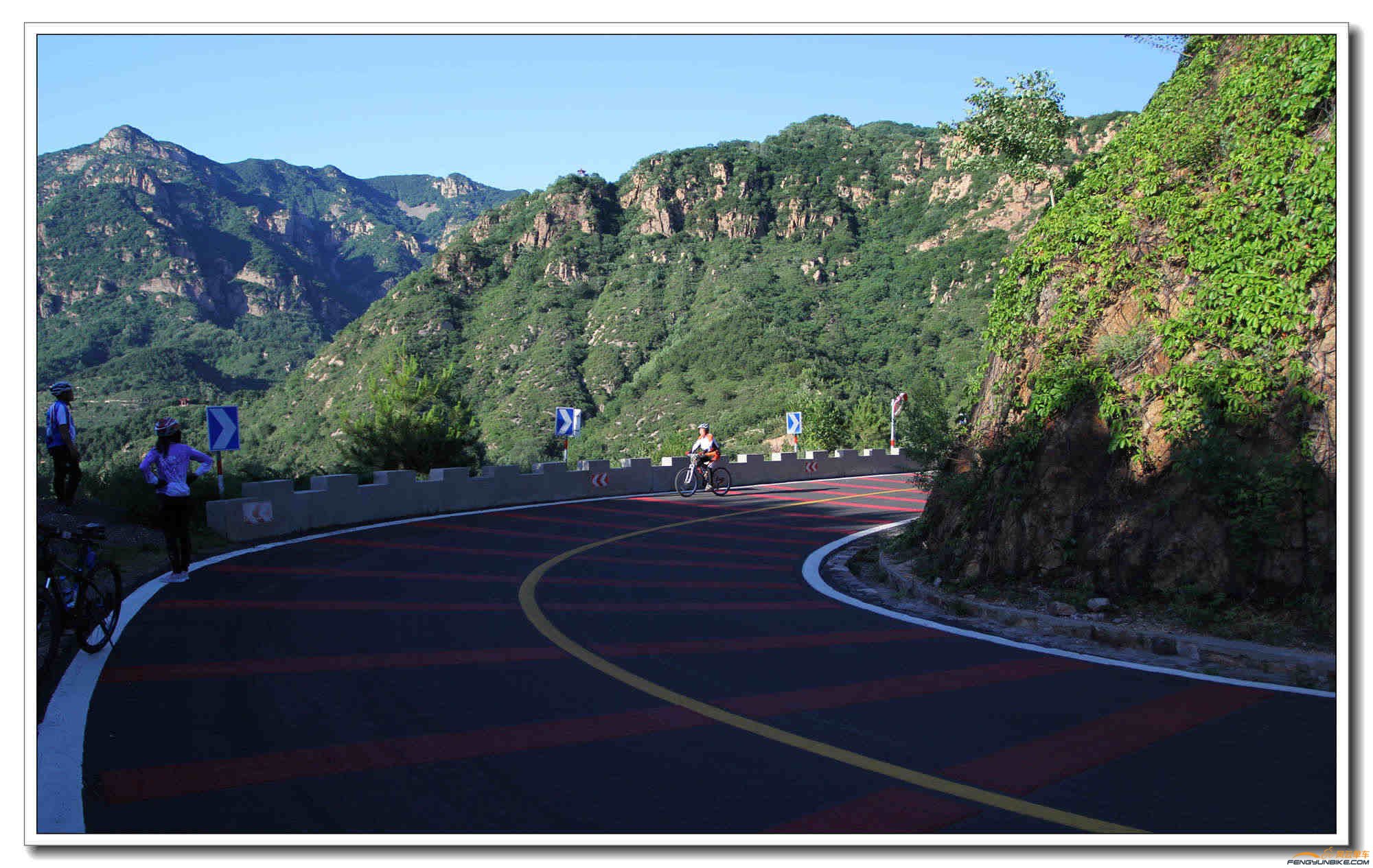 抵达黄土梁垭口