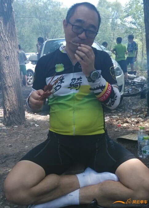 看着真像个吃主儿