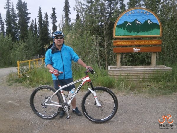 昨晚的宿营地：Fox Lake