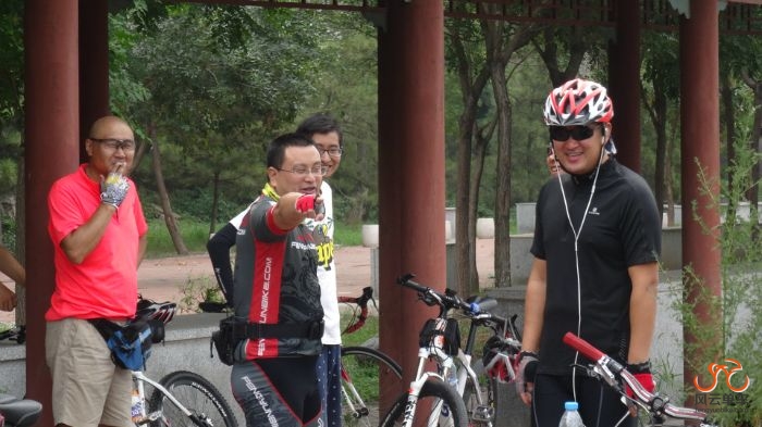 路见不平，大吼一声：住手