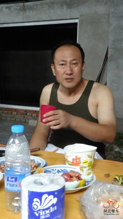 骑完车再喝点酒真是享受