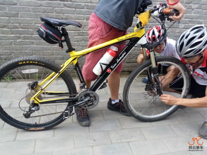 换前轮，经典同学学习的很认真