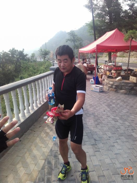 虫二哥发冰棍儿