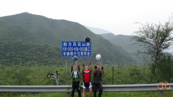 谁的头盔最贵能看出来吗？