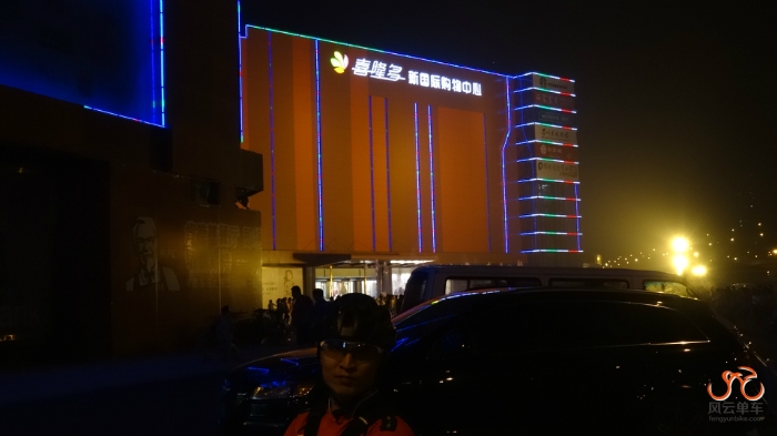 在这里鄙视一下拍照者