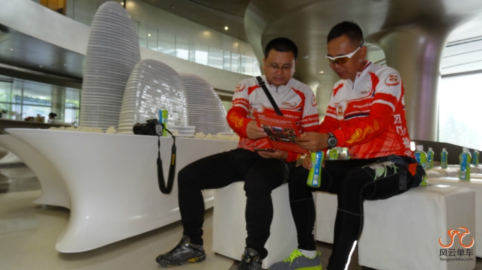 认真研究活动方案