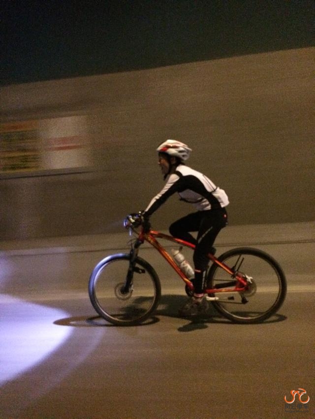 喜欢  八达岭隧道