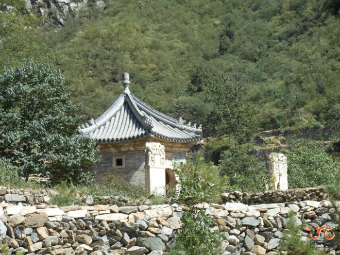 山上的其中的一个寺庙