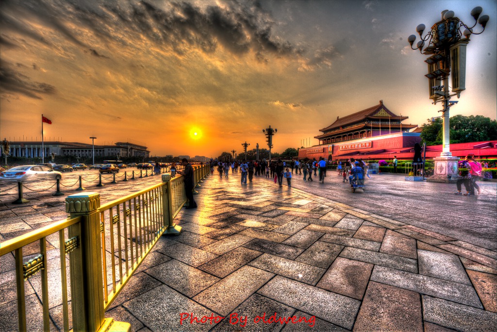 058A9696_697_698_699_700_701_702_tonemapped.jpg