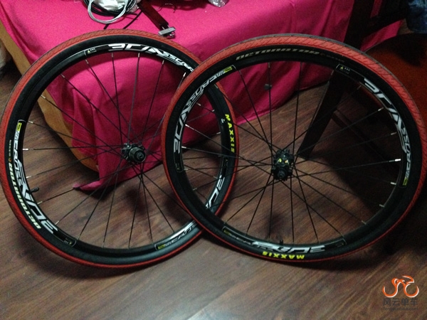 马维克-贴了新的贴纸 副本.jpg