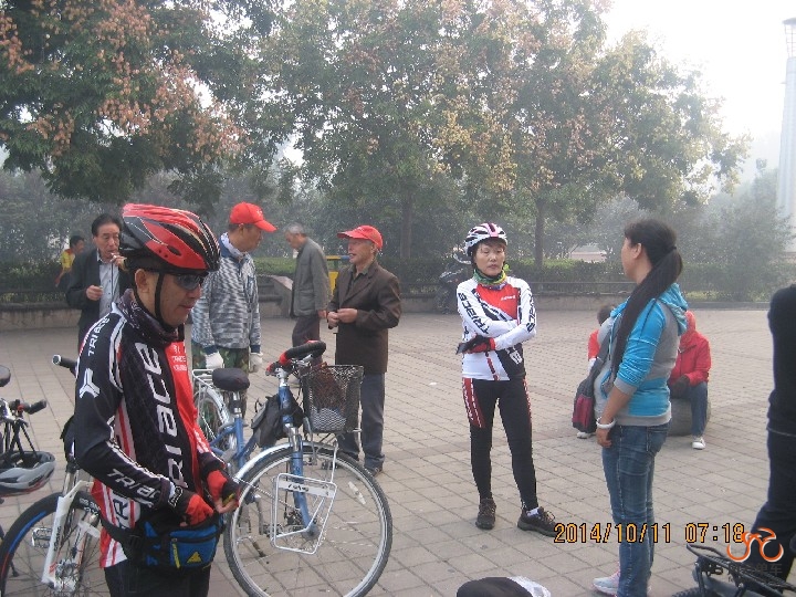 BigBull_骑2 001.jpg