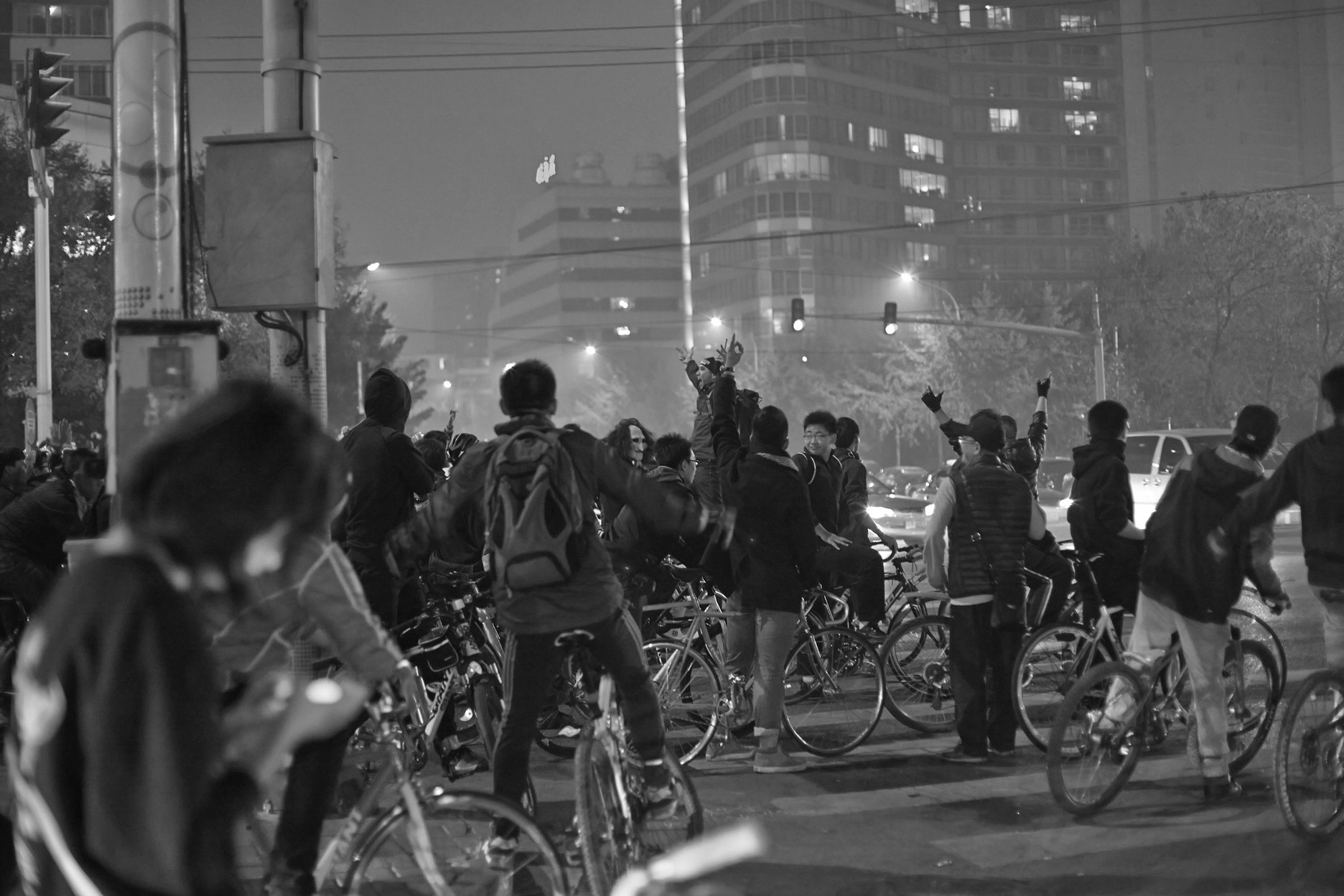 走在队伍前的兴奋鬼