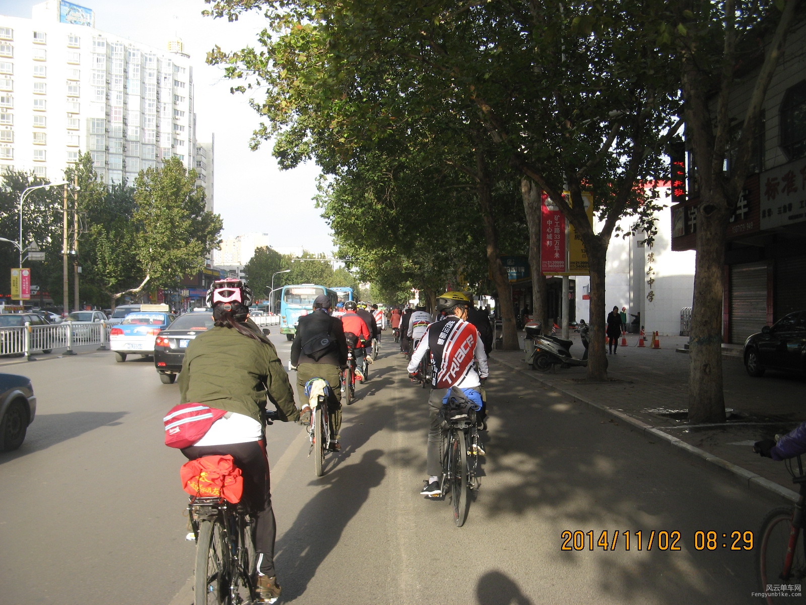 骑0 004.jpg