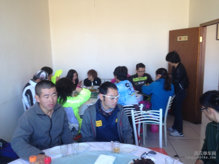 没上菜大家都很平静