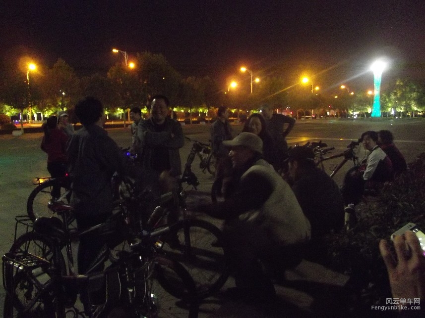 BigBull_骑0 003.jpg