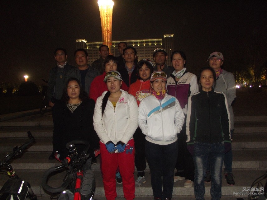 BigBull_骑1 008.jpg