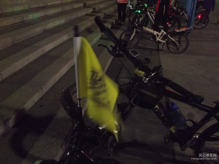 BigBull_骑1 002.jpg