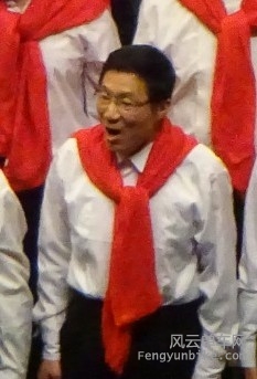 驰鹿队老好人正在激情演唱