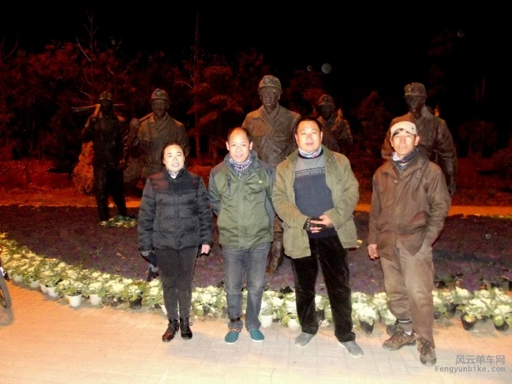 BigBull_骑. 005.jpg