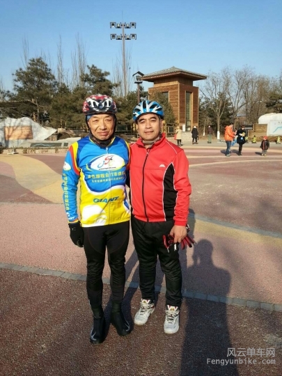 15.01.11 02骑行牛堡屯.jpg