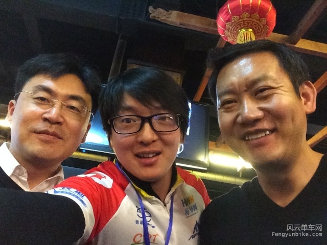 候凤祺 ， 朱政军 两位大佬！