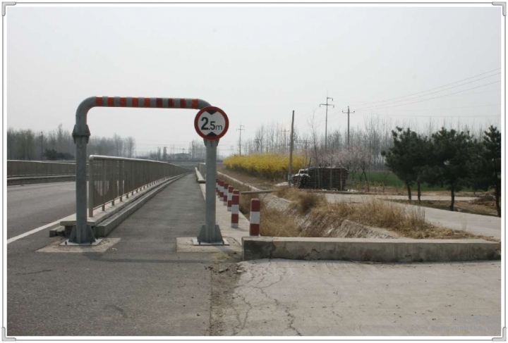 C4-15-04-04 11-13-31.jpg