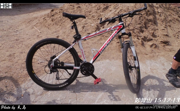 SA-15-04-25 15-12-13.jpg