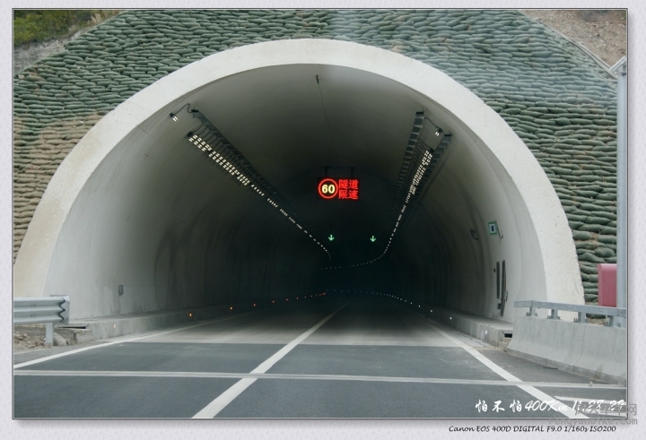 C4-15-05-09 11-28-29.jpg