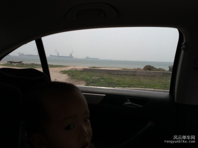 开车路过山海关