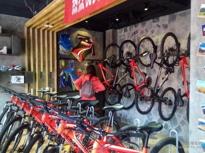破风骑行大理旗舰店开业——提供高端运动单车租赁业务 全新车辆.JPG.jpg