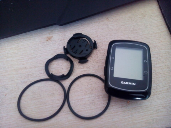 送一块佳明200码表