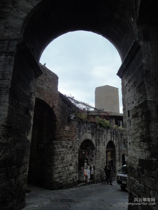 分享意大利~圣吉米亚诺小城~世界文化遗产