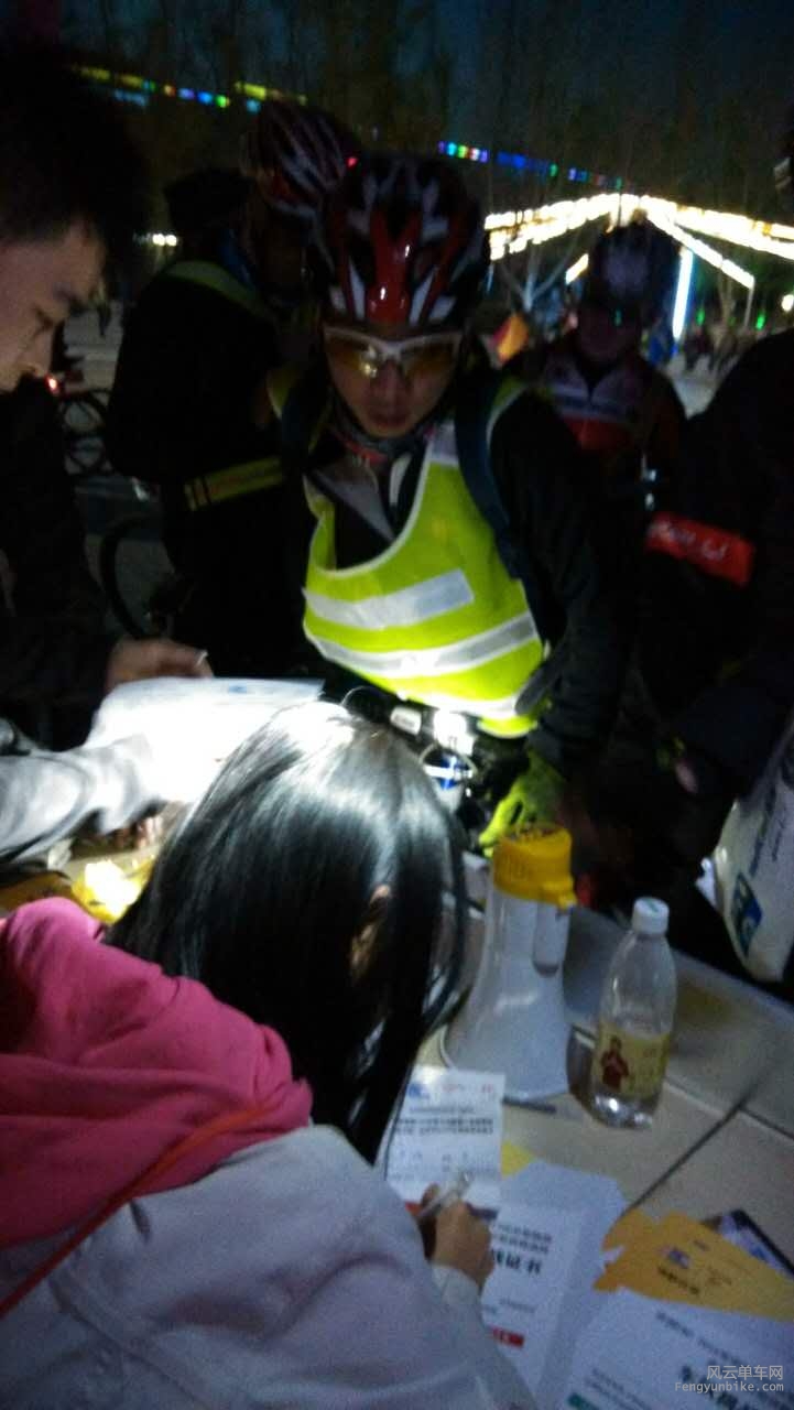 我们是暗黑勇士