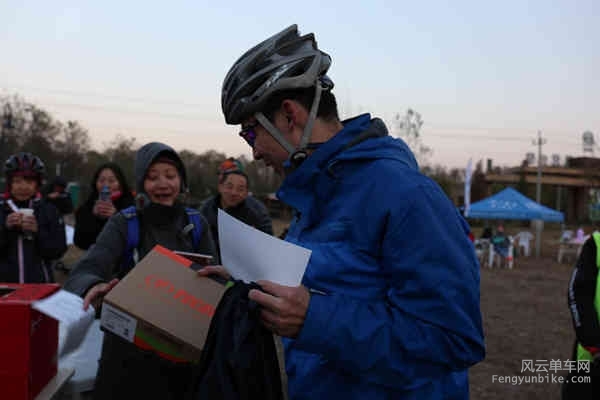 5D-161029 170819.jpg