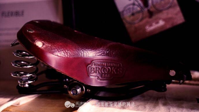 英国手工纯皮坐垫