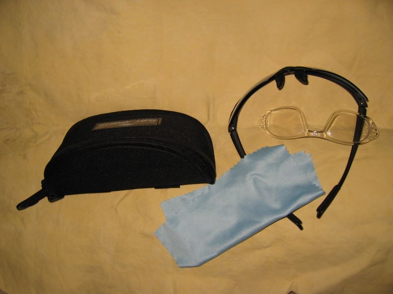 终于有风镜了，Ruby Sports 的 J24