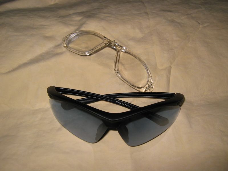 终于有风镜了，Ruby Sports 的 J24